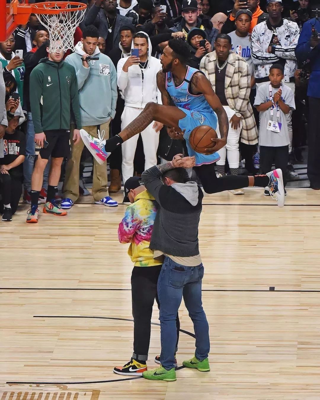 NBA全明星赛2018名单，星光璀璨的篮球盛宴