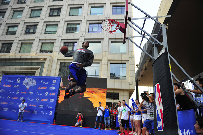 NBA，从街头到全球的篮球盛宴