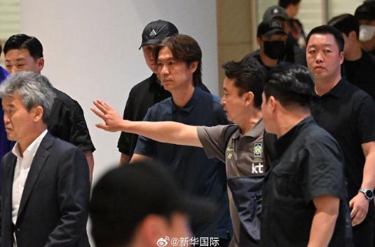 首尔警方深入调查，韩国主帅任命背后的法律阴影
