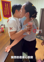 地铁吐血女孩称生命进入倒计时 地铁吐血女孩称生命进入倒计时