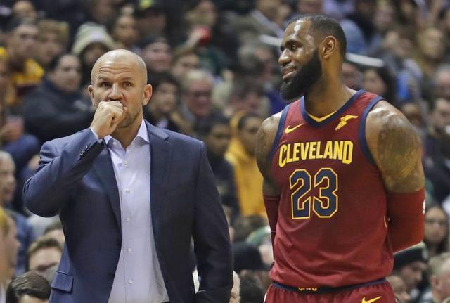 NBA 2026年湖人队球员名单，这支紫金军团到底长啥样？