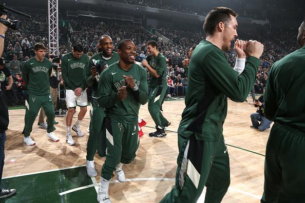 雄鹿vs鹈鹕，NBA赛场上的激烈对决