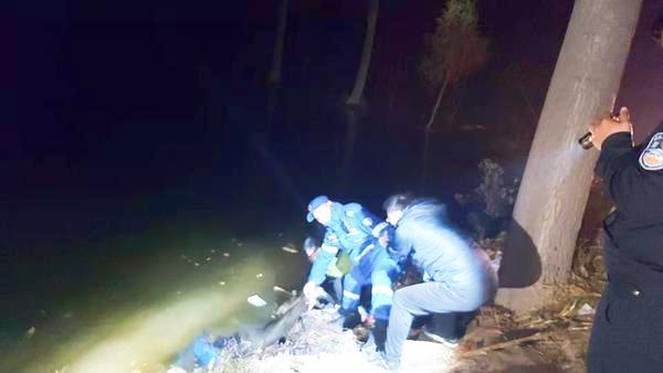钓鱼遭雷击男子称人麻了