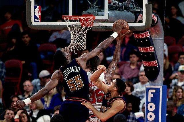 90年代NBA球队场均得分，那个铁血防守的年代，得分到底有多低？