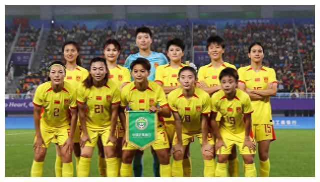 中国VS泰国，一场直播解析视频背后的足球江湖