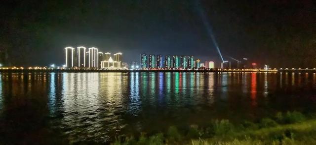 浏阳vs醴陵夜景视频直播，谁才是湘东夜空中最亮的星？